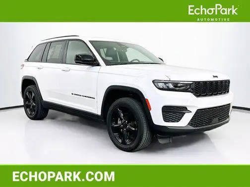 2023 Jeep Grand Cherokee Altitude 4WD photo