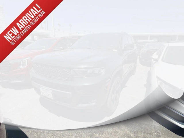 2022 Jeep Grand Cherokee L Altitude RWD photo
