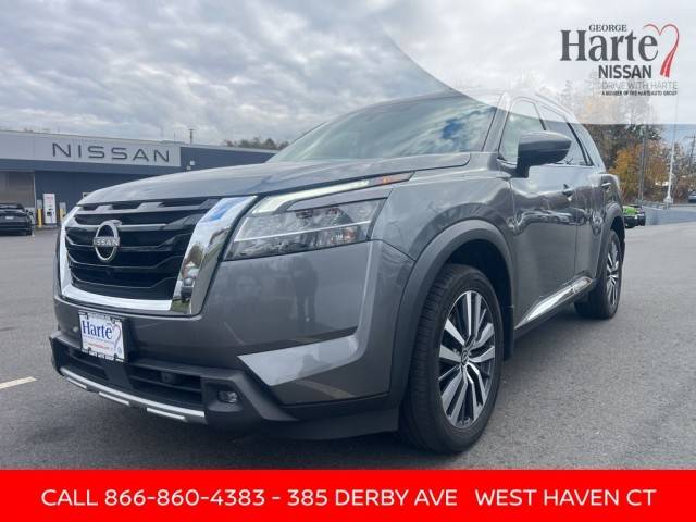 2022 Nissan Pathfinder Platinum 4WD photo
