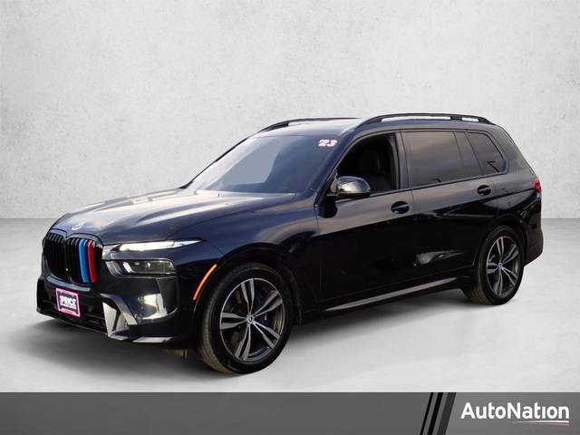 2023 BMW X7 M60i AWD photo