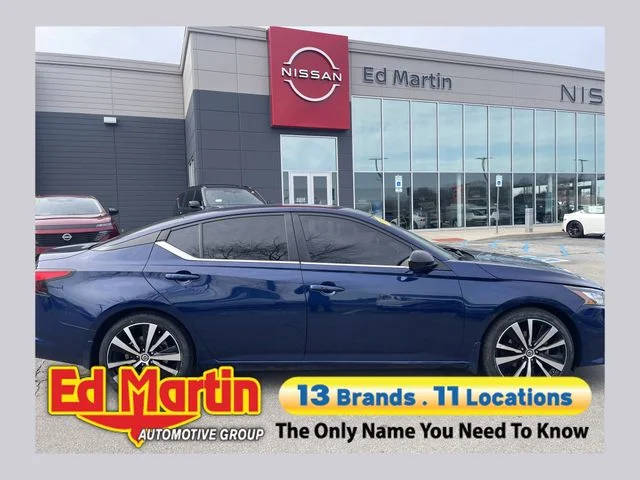 2022 Nissan Altima 2.5 SR FWD photo
