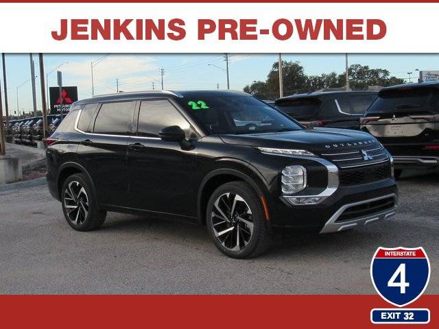 2022 Mitsubishi Outlander SEL FWD photo