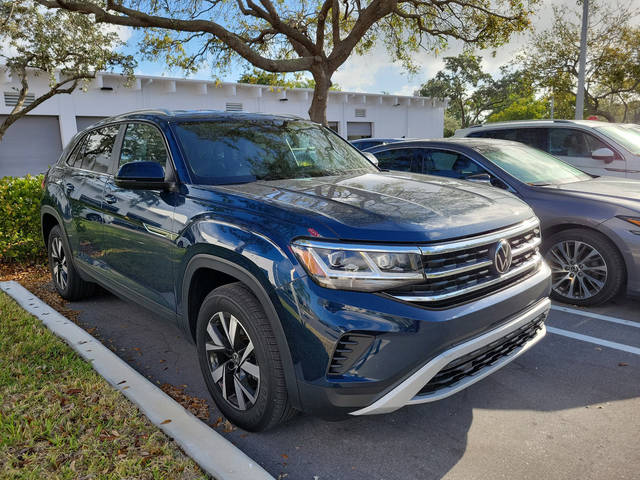 2023 Volkswagen Atlas Cross Sport 2.0T SE FWD photo
