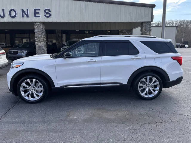 2022 Ford Explorer Platinum RWD photo