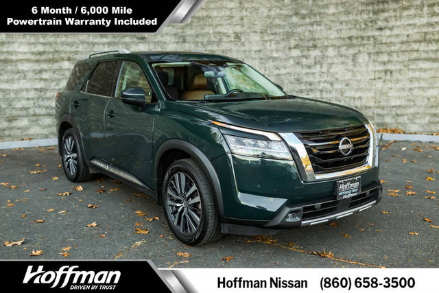 2022 Nissan Pathfinder Platinum 4WD photo