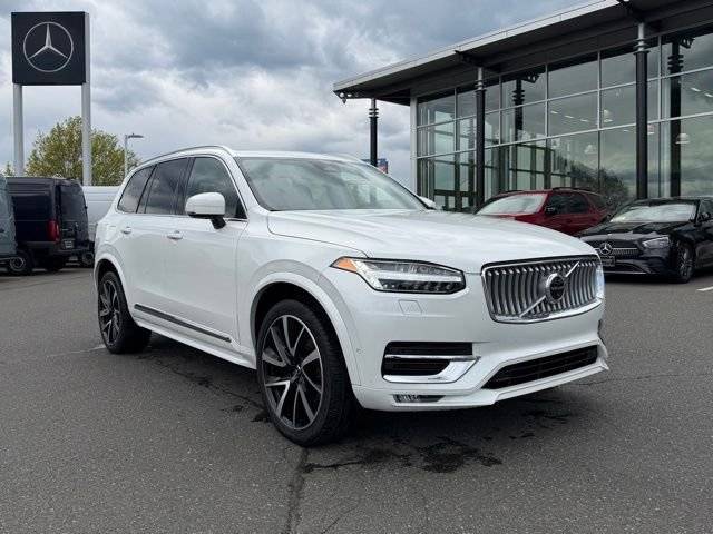 2023 Volvo XC90 Plus AWD photo