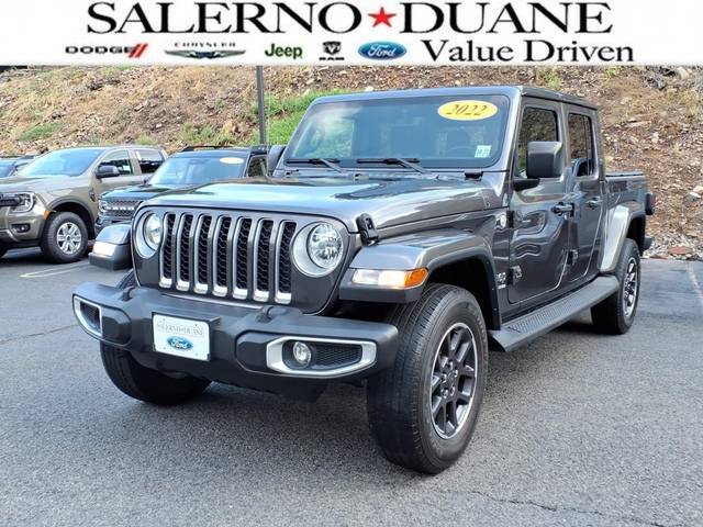 2022 Jeep Gladiator Overland 4WD photo