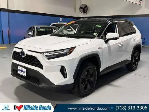 2022 Toyota RAV4 Hybrid XLE AWD photo