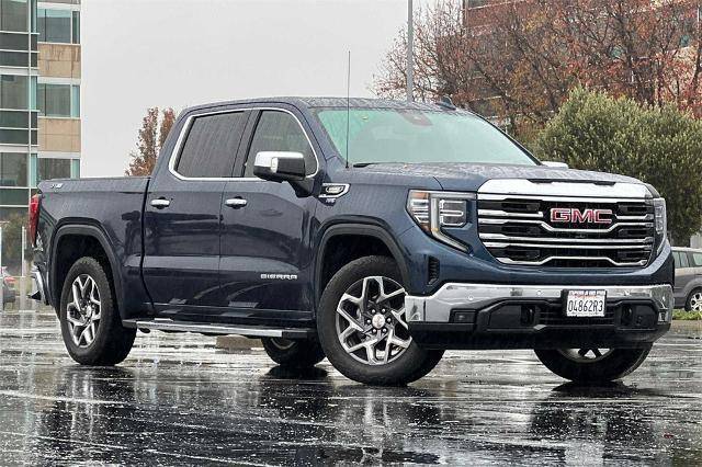 2022 GMC Sierra 1500 SLT 4WD photo