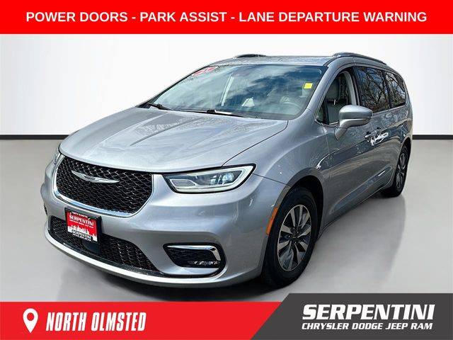 2021 Chrysler Pacifica Minivan Touring L FWD photo