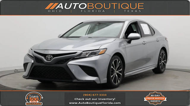 2020 Toyota Camry SE FWD photo