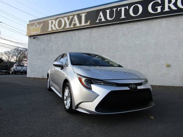 2020 Toyota Corolla LE FWD photo