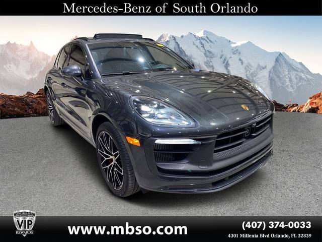 2022 Porsche Macan GTS AWD photo