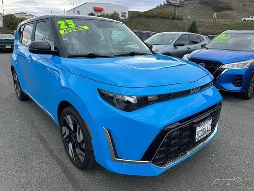 2023 Kia Soul GT-Line FWD photo