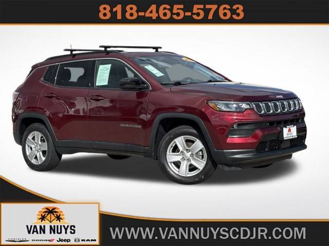 2022 Jeep Compass Latitude 4WD photo
