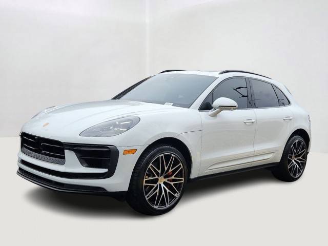 2022 Porsche Macan S AWD photo