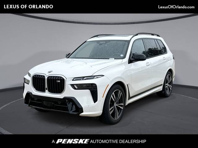 2023 BMW X7 M60i AWD photo