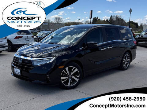 2023 Honda Odyssey Touring FWD photo