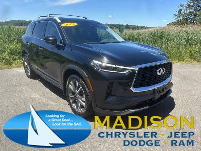 2022 Infiniti QX60 LUXE AWD photo