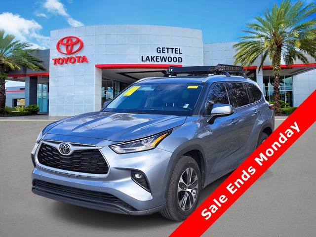 2022 Toyota Highlander XLE FWD photo