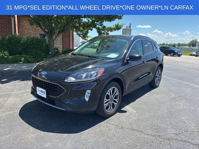 2022 Ford Escape SEL AWD photo