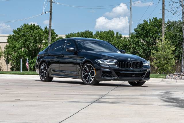 2023 BMW 5 Series 540i RWD photo