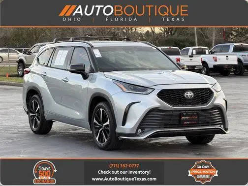 2022 Toyota Highlander XSE FWD photo