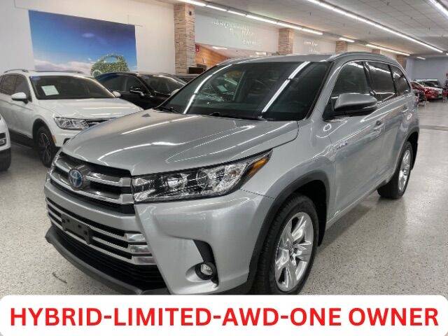 2019 Toyota Highlander Hybrid Limited AWD photo