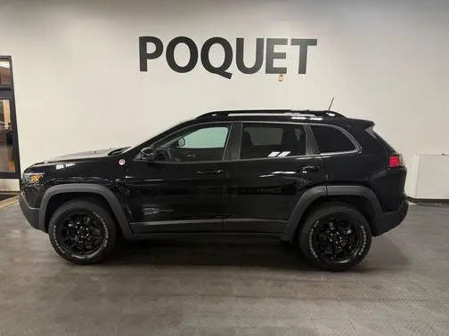 2022 Jeep Cherokee Trailhawk 4WD photo