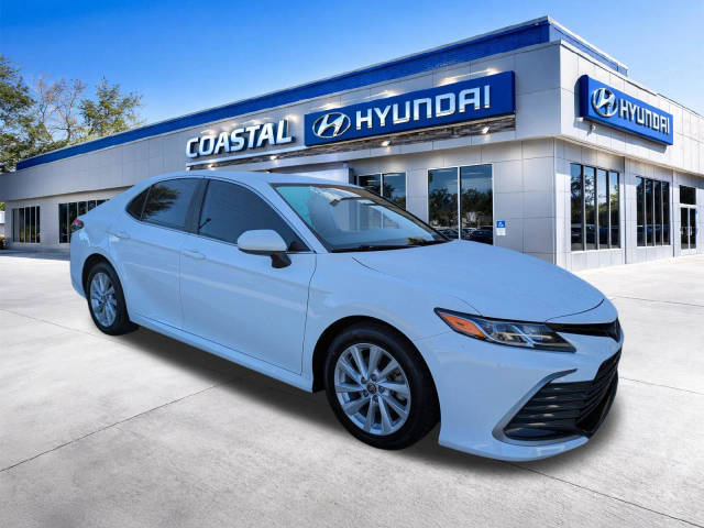 2023 Toyota Camry LE FWD photo