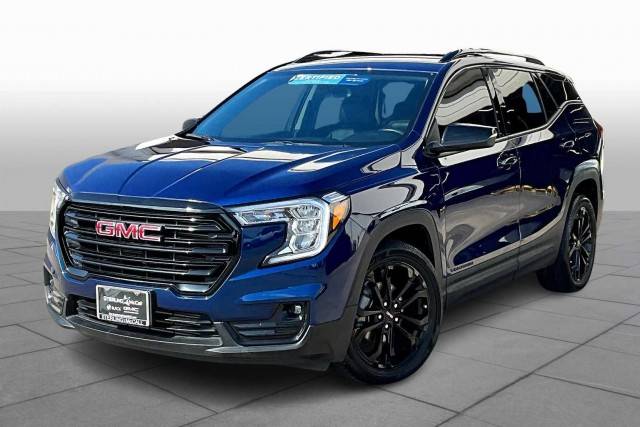 2022 GMC Terrain SLT FWD photo