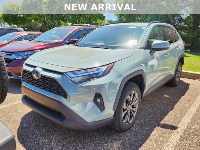 2022 Toyota RAV4 Hybrid XLE Premium AWD photo