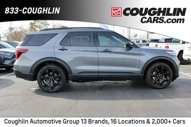 2022 Ford Explorer ST-Line 4WD photo