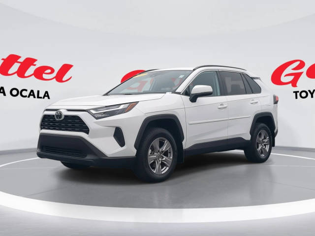 2022 Toyota RAV4 XLE FWD photo