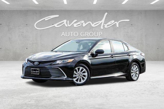 2023 Toyota Camry LE FWD photo