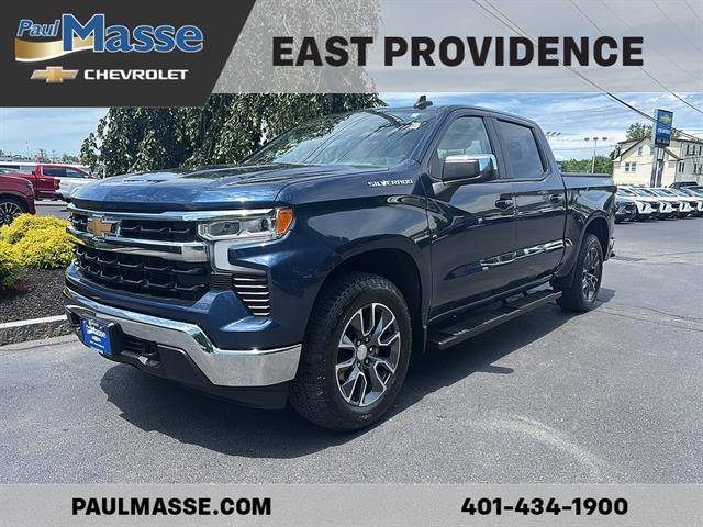 2022 Chevrolet Silverado 1500 LT 4WD photo