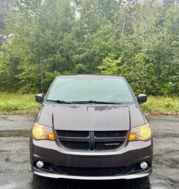 2015 Dodge Grand Caravan SXT Plus FWD photo