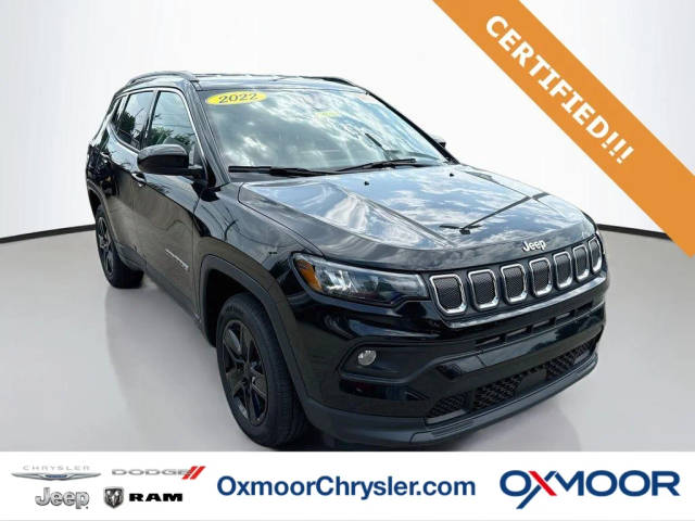 2022 Jeep Compass Latitude 4WD photo