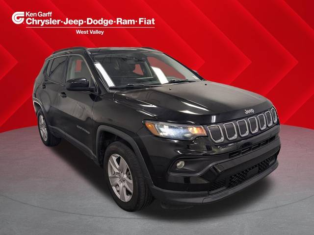 2022 Jeep Compass Latitude 4WD photo