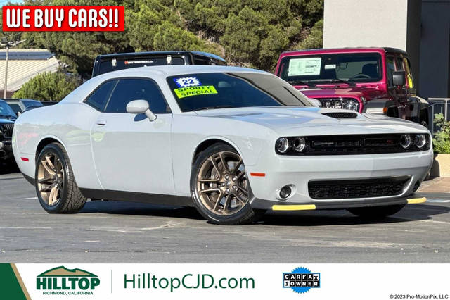 2022 Dodge Challenger R/T Scat Pack RWD photo