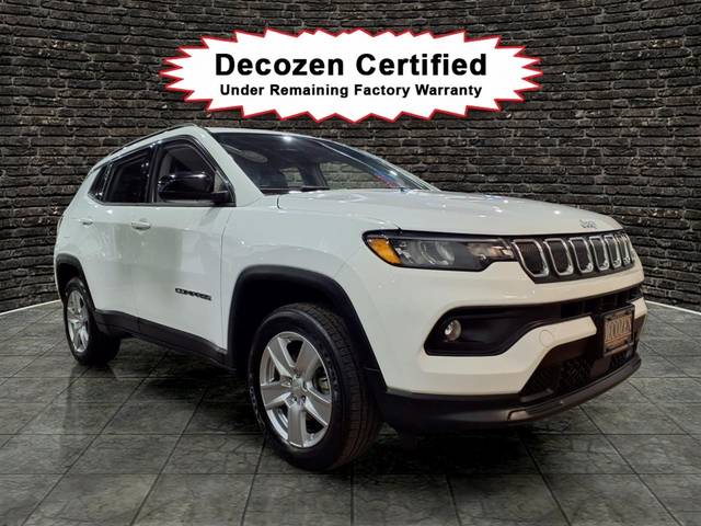 2022 Jeep Compass Latitude 4WD photo