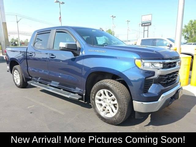 2022 Chevrolet Silverado 1500 LT 4WD photo