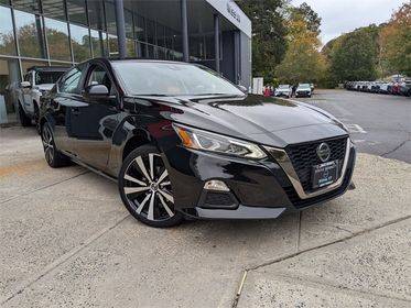 2022 Nissan Altima 2.5 SR AWD photo