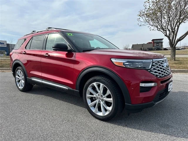 2022 Ford Explorer Platinum 4WD photo