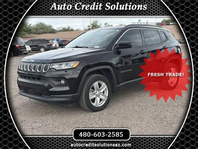2022 Jeep Compass Latitude 4WD photo