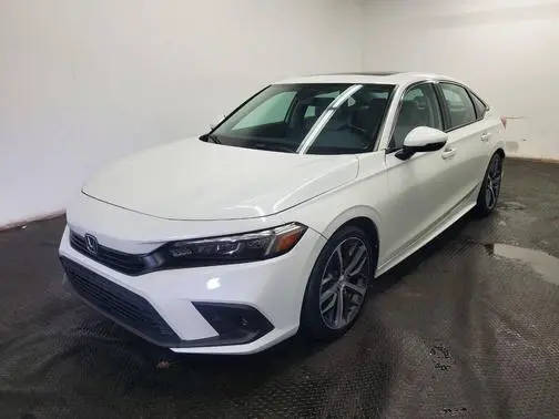 2022 Honda Civic Touring FWD photo