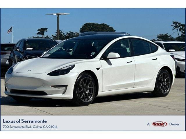 2022 Tesla Model 3 Long Range AWD photo