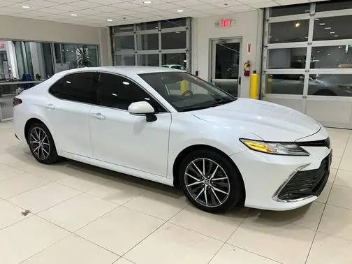 2023 Toyota Camry Hybrid XLE FWD photo