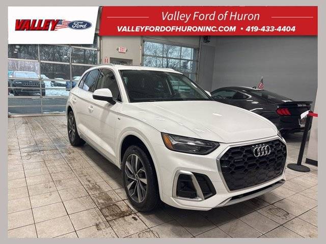 2023 Audi Q5 S line Premium AWD photo