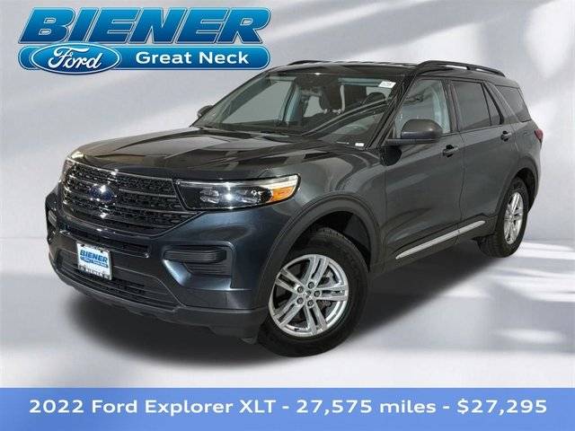 2022 Ford Explorer XLT 4WD photo